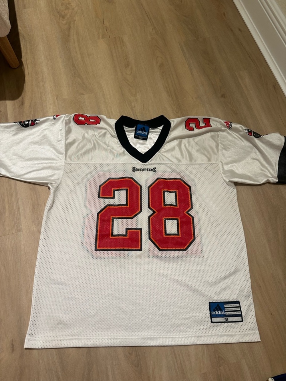 Vintage Adidas Tampa Bay Buccaneers Warrick Dunn #28 White Away Jersey Size M